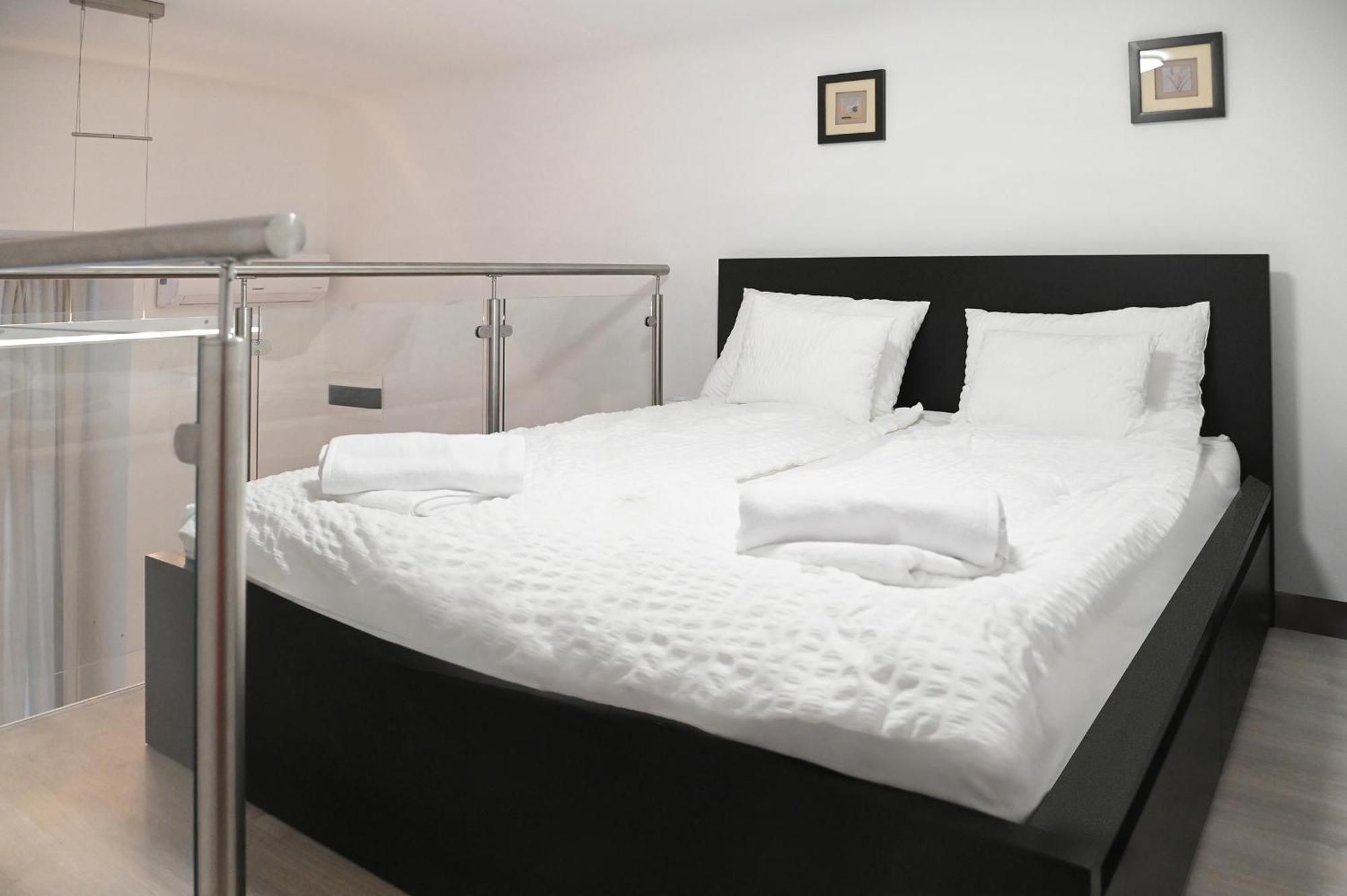 Glashof Apartment Budapest City Centre Esterno foto